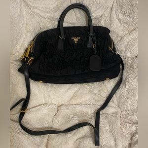 Black prada purse